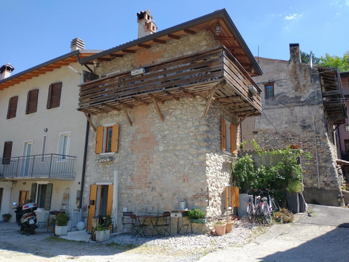 Il Rustico Di Peri Villa Exterior photo